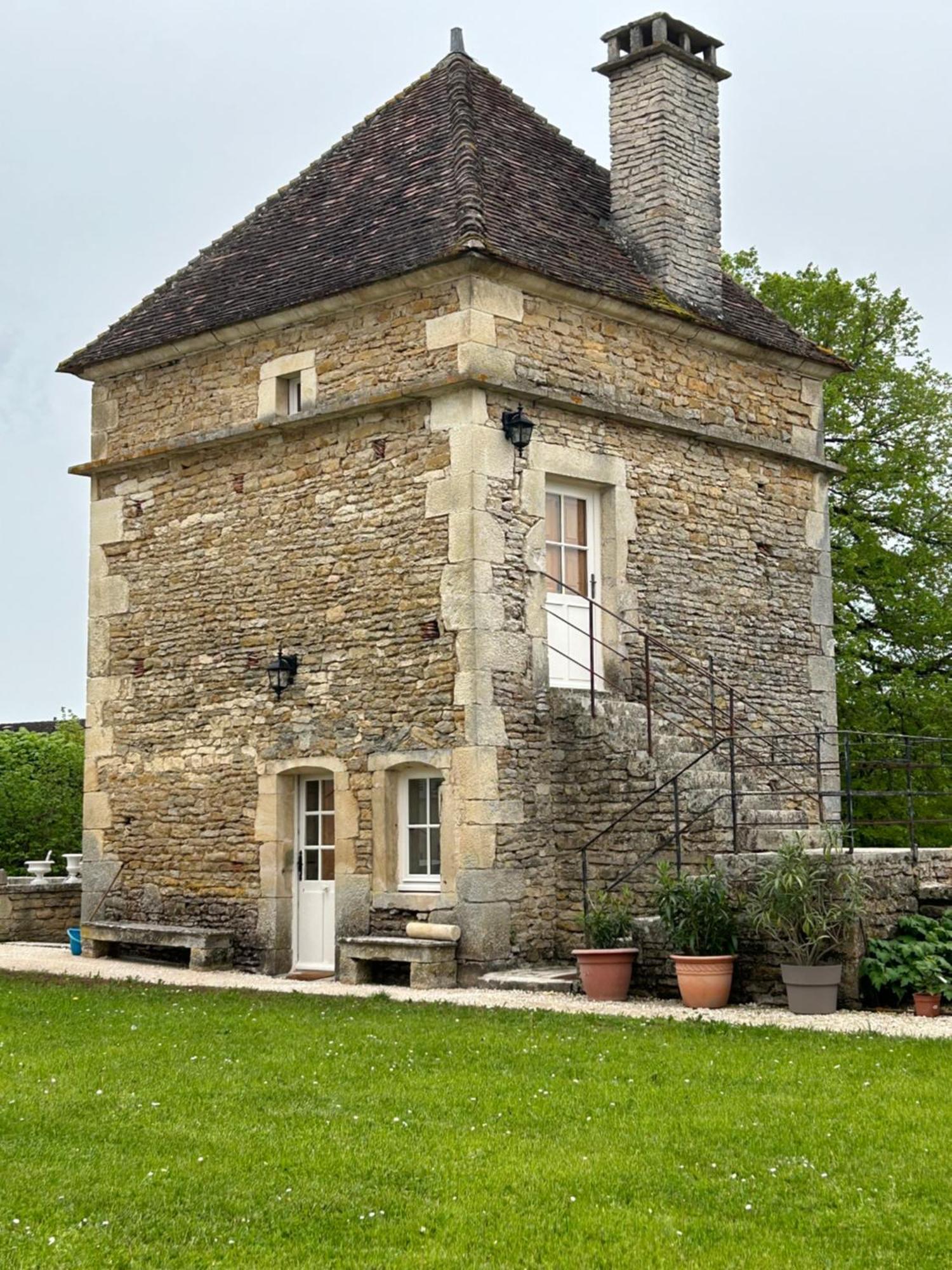 La Buffonnerie Bed & Breakfast Moutiers-Saint-Jean Dış mekan fotoğraf